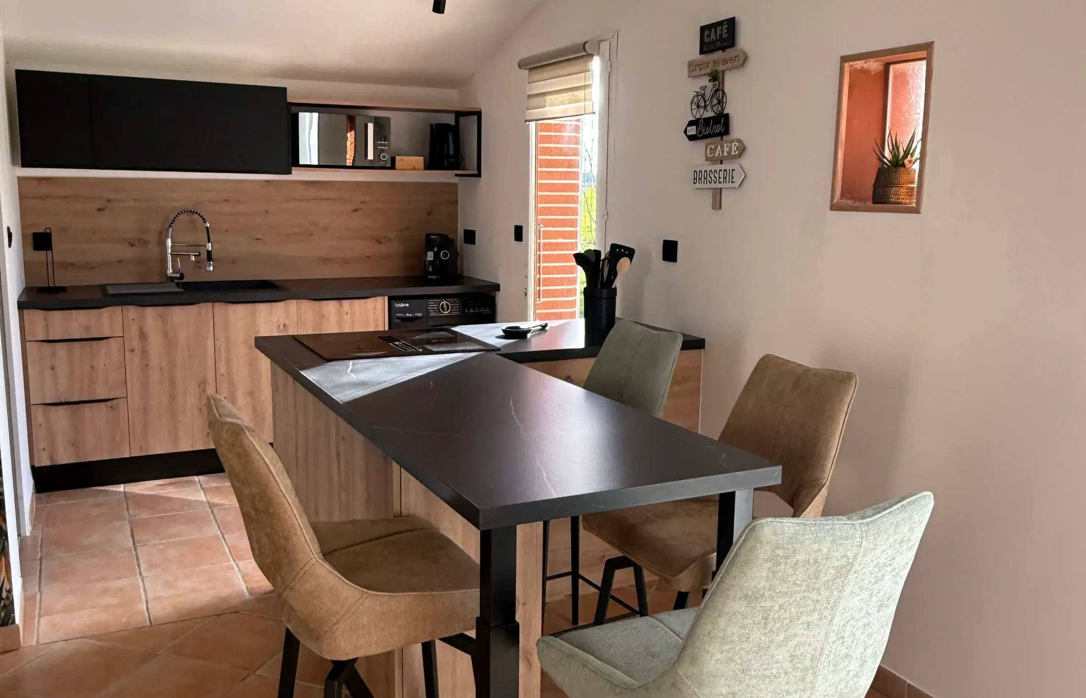 Salle à manger nid douillet