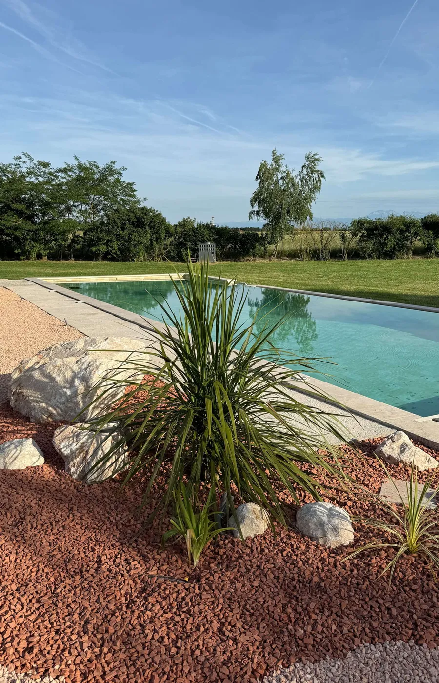 photo piscine avec vue Pyrénées 2